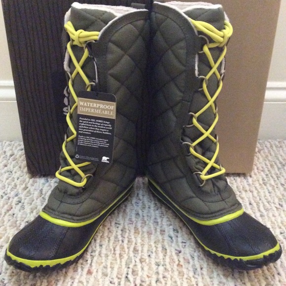 π SOREL tall waterproof green rain snow duck boot - Picture 3 of 8